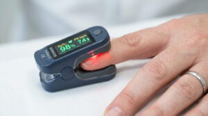 what is a pulse oximeter